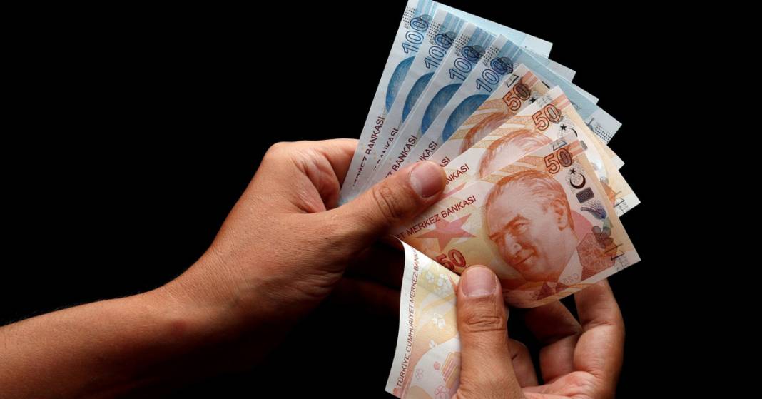 Milyonlar Müjde: 2025 Emekli ve Memur Zammında İlk Tablolar Ortaya Çıktı! Maaşlar Kaç TL Olacak?
