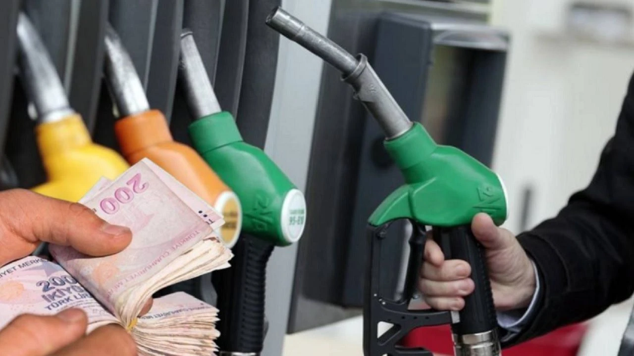 Akaryakıta Okkalı Zam Yolda: Temmuz'da ÖTV Darbesi Benzin, Motorin ve LPG'yi Vuracak!