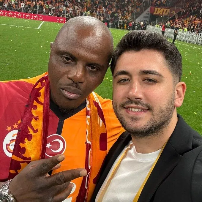 Osimhen Galatasaray'da mı Kalıyor? Ağabeyi Bombayı Patlattı!