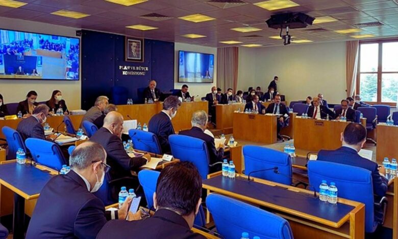5 Kurumu İlgilendiren Torba Yasa Teklifi Komisyondan Geçti
