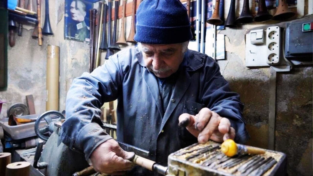 Günde 10 Tane Yapıyor, Tanesini 15 Bin TL’ye Satıyor: Türkiye’nin Dört Bir Yanından Sipariş Alıyor