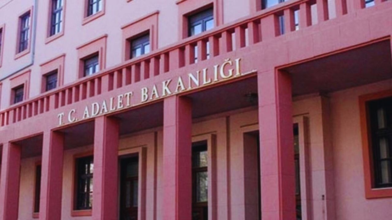 Adalet Bakanlığı'nda köklü değişiklik: Resmi Gazete'de yayımlandı