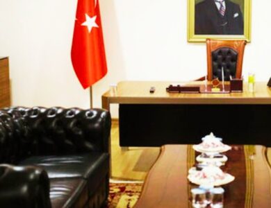 Eğitim Camiası Yasta: Milli Eğitim Müdürü Hayatını Kaybetti