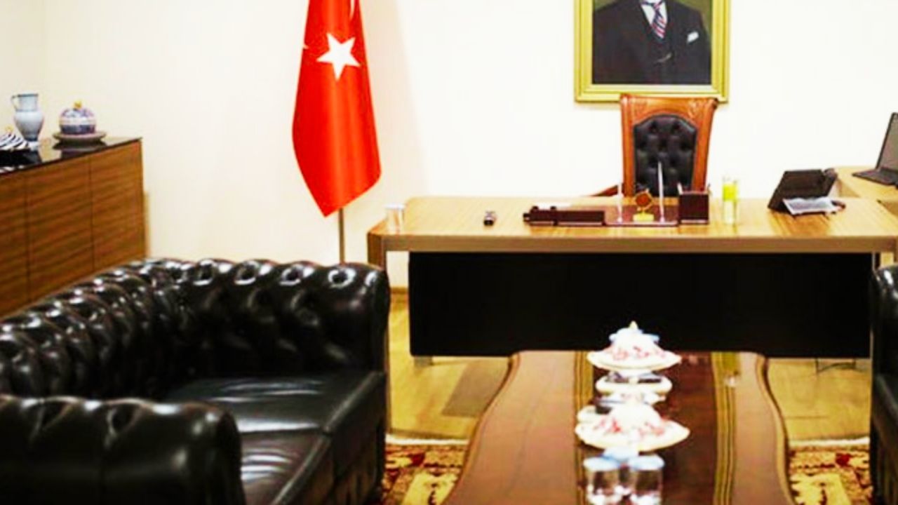 Eğitim Camiası Yasta: Milli Eğitim Müdürü Hayatını Kaybetti