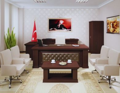 Okul müdürünün görevden alınmamasına tepki