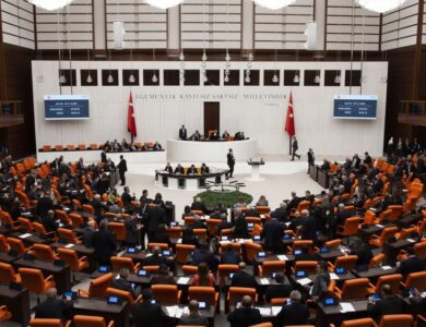 Tüm Öğretmenleri İlgilendiren Torba Yasa Meclisten Geçti!
