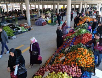 Don Felaketi Pazarı Vurdu: Meyve Arzında Tarihi Düşüş, Fiyatlarda Rekor Artış!