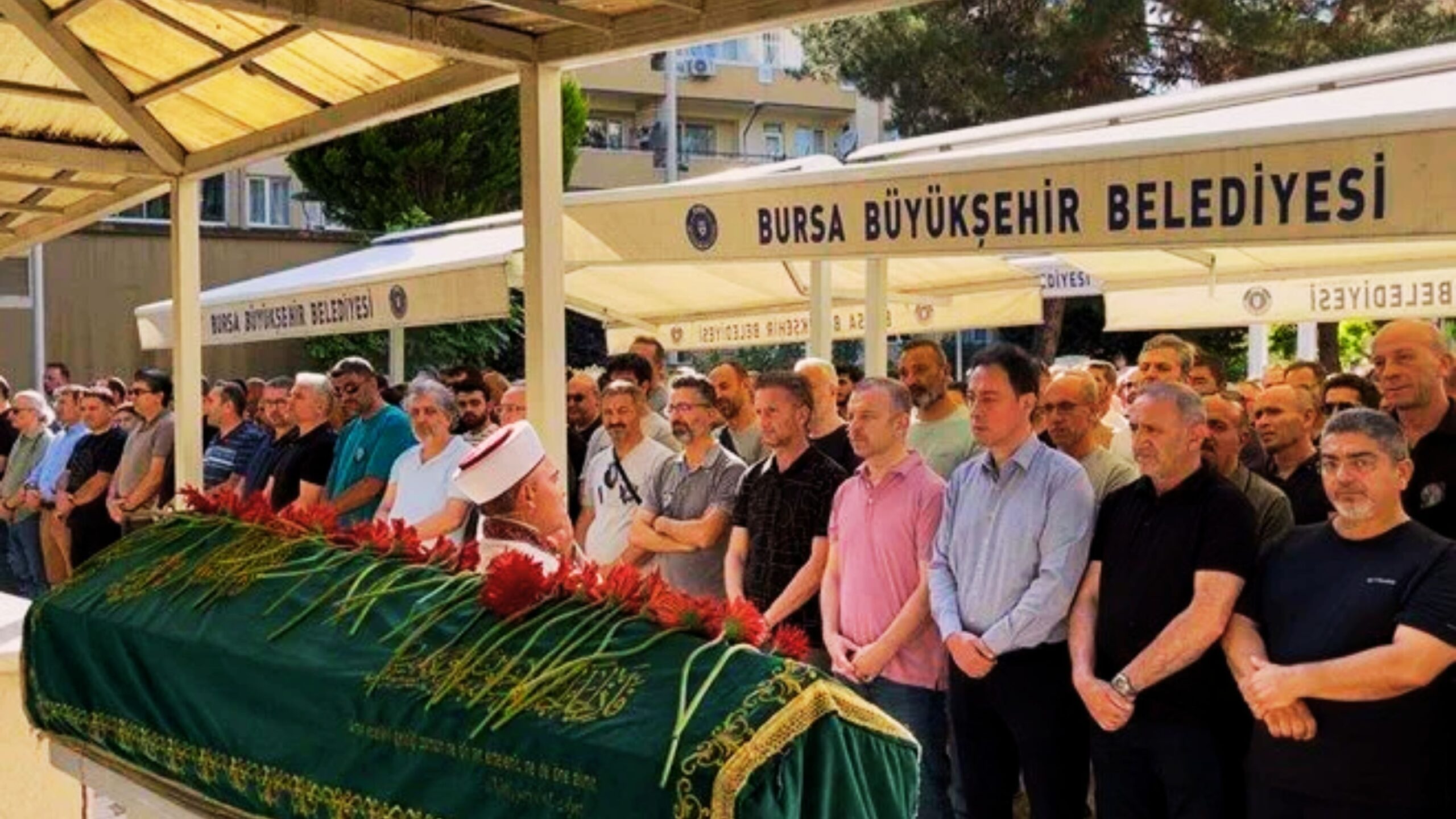 Karne Gününde Acı Kayıp: Fenalaşan Öğretmen Hayatını Kaybetti