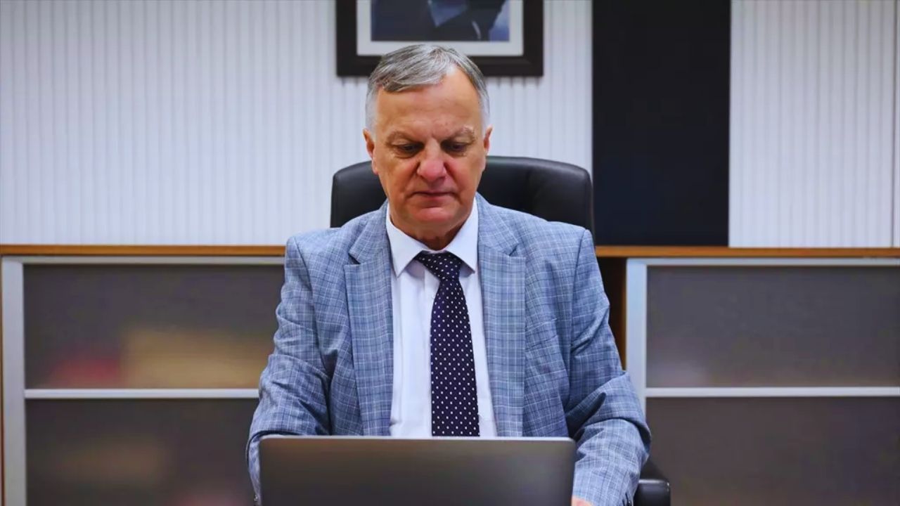 Vali Yardımcısı Erdoğan Beypınar Kalp Krizine Yenik Düştü: 59 Yaşında Hayatını Kaybetti