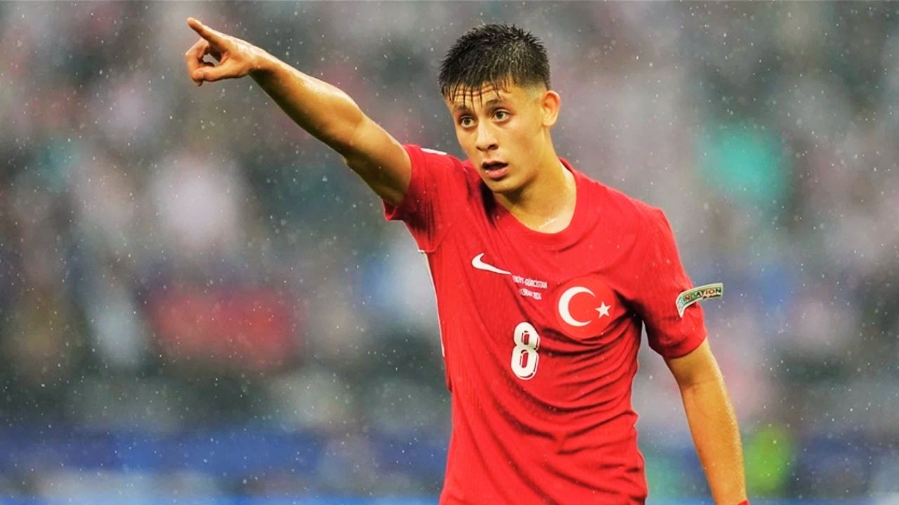 En pahalı 10 Türk futbolcu açıklandı: Artık zirvedeki isim Arda Güler değil
