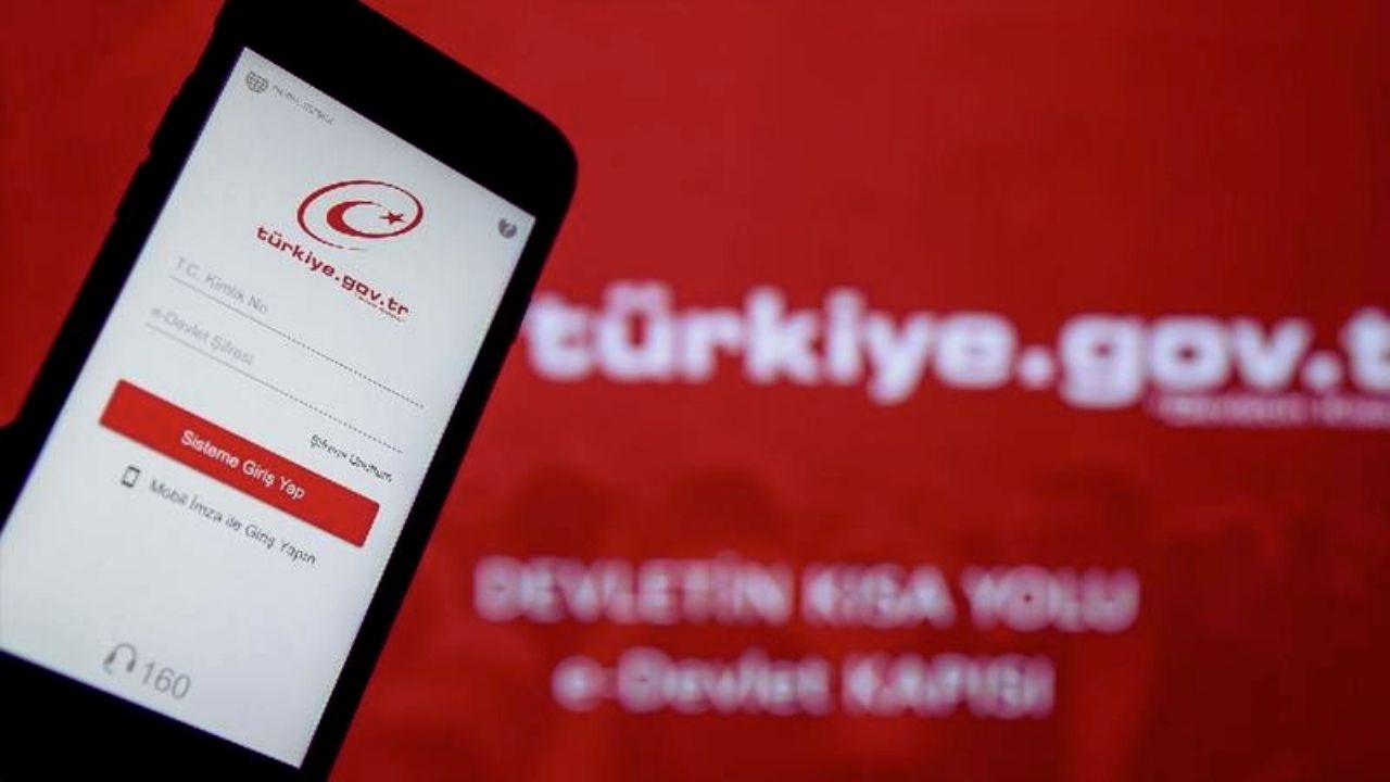 Emekli olacaklar ilk buna baktı! SGK'dan e-devlette yeni hizmet