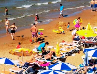 Plaj Fiyatları Rekor Kırdı: Yüzde 300 Zamlar Şoke Etti!