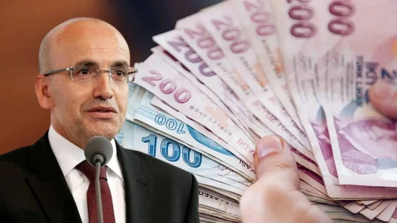 Kritik Karar: Memur ve Emeklilerin Maaşları Bayramdan Önce mi Yatacak?