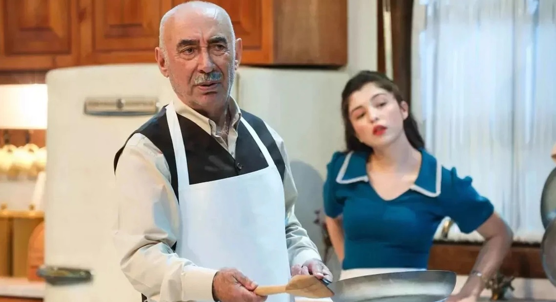 Efsanevi Oyuncu Şener Şen, "Zengin Mutfağı" ile Sahnelere Veda Etti